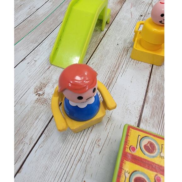 Vintage Fisher Price Little People Picnic Table Chairs, Slide & 2 Little People - Picture 5 of 7